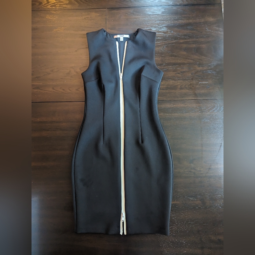 Guess Black Fitted Dress with White Full-Length Zipper